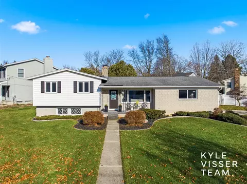 1250 Walwood, Grand Rapids, MI 49505
