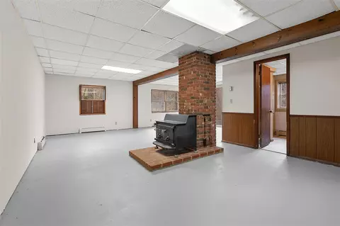 Living - 14086 Kane, Plainwell, MI 49080 photo 13 of 13