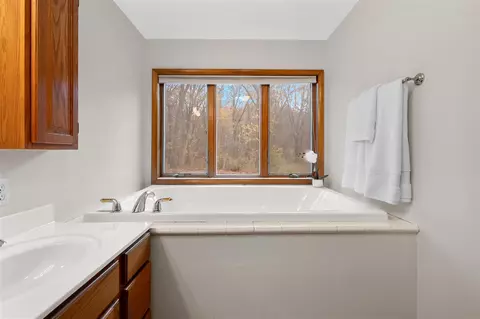 Bath - 14086 Kane, Plainwell, MI 49080 photo 3 of 4