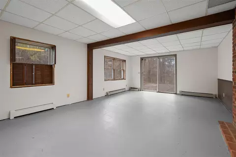 Living - 14086 Kane, Plainwell, MI 49080 photo 11 of 13