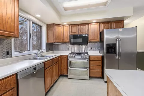 Kitchen - 12250 Trinkle, Dexter, MI 48130 photo 2 of 3