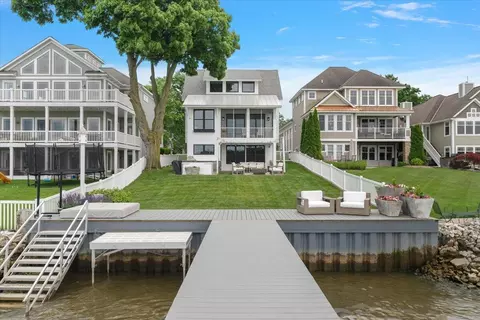579 Crescent, Holland, MI 49423