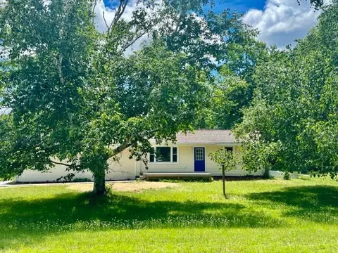 4507 Maidens, Onekama, MI 49675