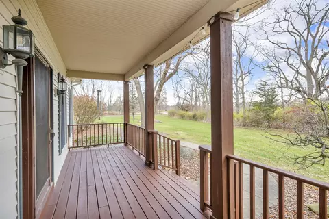 Exterior - 6550 Maple Dl, Jackson, MI 49201 photo 5 of 6