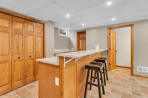 Entry Way - 6550 Maple Dl, Jackson, MI 49201 photo 5 of 5