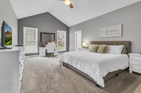 Bedroom - 6550 Maple Dl, Jackson, MI 49201 photo 1 of 7