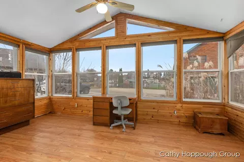1401 White Birch, Stanton, MI 48888 photo 4