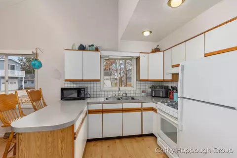 1401 White Birch, Stanton, MI 48888 photo 10