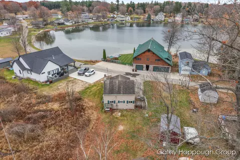 1401 White Birch, Stanton, MI 48888 photo 25