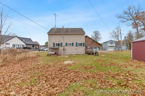1401 White Birch, Stanton, MI 48888 photo 18