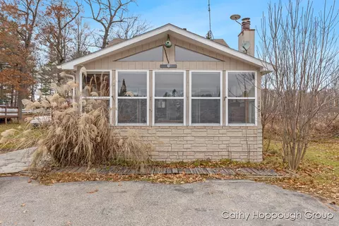 1401 White Birch, Stanton, MI 48888