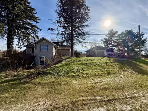 5320 W Us Highway 12, Buchanan, MI 49107