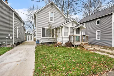 136 S S Ml, Vicksburg, MI 49097