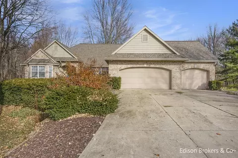 11488 Cameron, Allendale, MI 49401