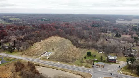 4630 W Us Highway 12, Buchanan, MI 49107