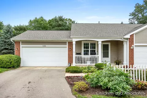 5136 Strawberry Pnes, Comstock Park, MI 49321