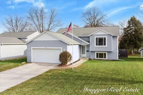 2120 Clarion, Wyoming, MI 49519
