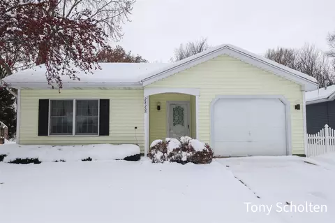 2820 Beechridge, Hudsonville, MI 49426