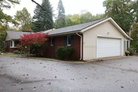 921 W Kilgore, Portage, MI 49024