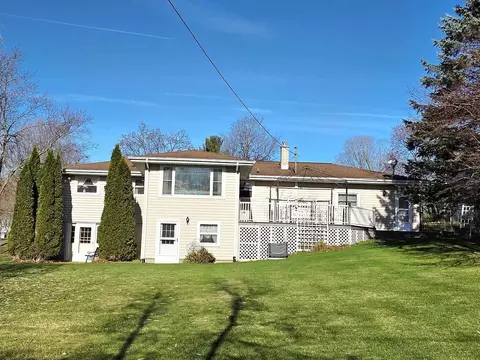 44 Leroy, Hillsdale, MI 49242