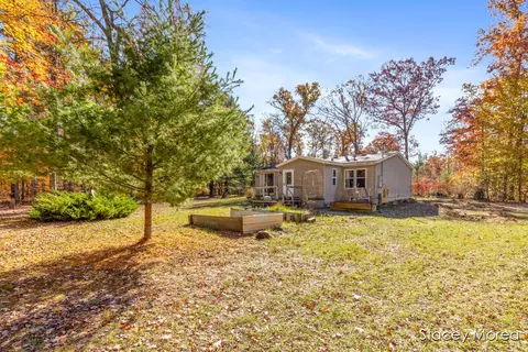 Exterior - 1675 W Willow, White Cloud, MI 49349 photo 3 of 8