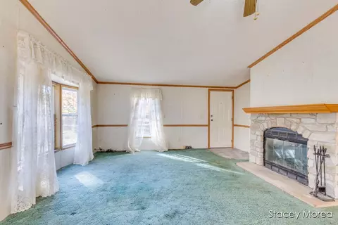 Living - 1675 W Willow, White Cloud, MI 49349 photo 2 of 4