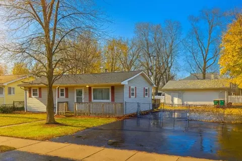1991 S Pasadena, Ypsilanti, MI 48198
