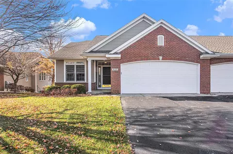 4738 Charleston, Holland, MI 49423