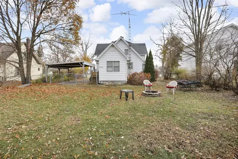 Exterior - 712 N Waterloo, Jackson, MI 49202 photo 3 of 6