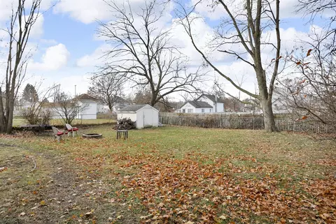 Exterior - 712 N Waterloo, Jackson, MI 49202 photo 5 of 6