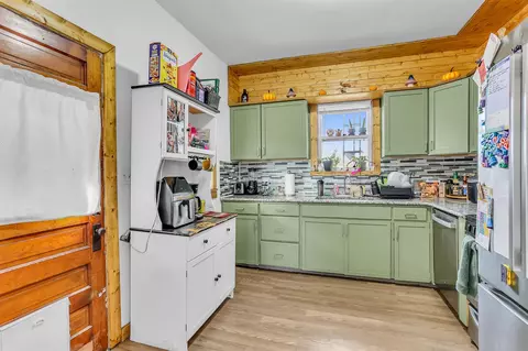 Kitchen - 712 N Waterloo, Jackson, MI 49202 photo 1 of 1