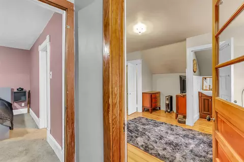 Entry Way - 712 N Waterloo, Jackson, MI 49202 photo 5 of 6