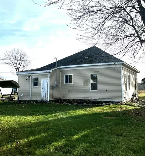 Exterior - 420 W 1st, Trufant, MI 49347 photo 2 of 2