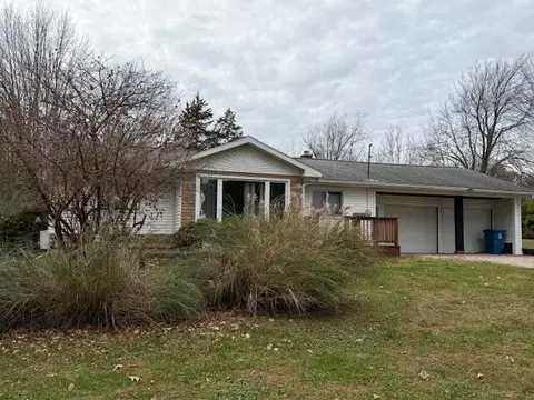 21133 26 Mile, Olivet, MI 49076