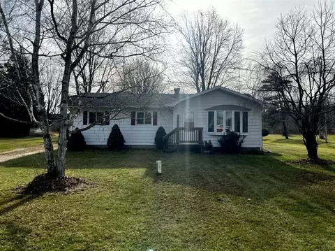 5360 Almy, Vestaburg, MI 48891