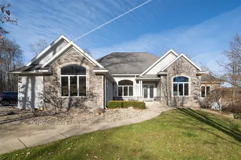 4870 Country, Jackson, MI 49201