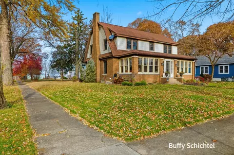 1972 Miner, Muskegon, MI 49441