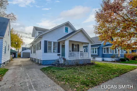 238 W 24th, Holland, MI 49423