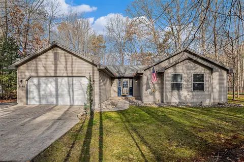 9168 White Birch, Canadian Lakes, MI 49346