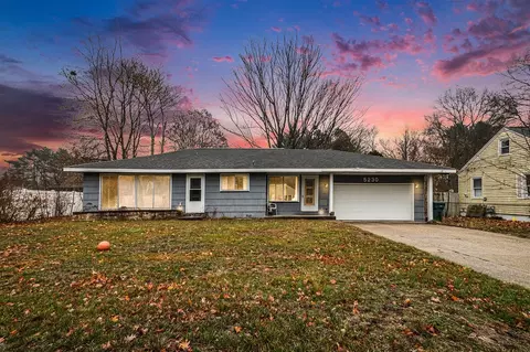 5230 Wickham, Norton Shores, MI 49441