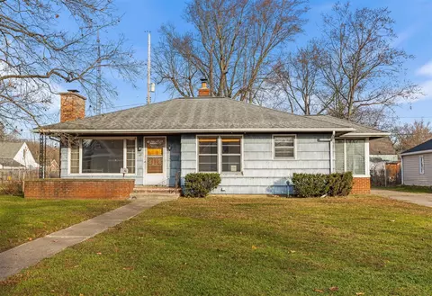 62 Stuart, Battle Creek, MI 49037