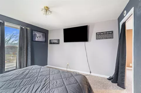 Bedroom - 1012 Lansing, Jackson, MI 49202 photo 7 of 8