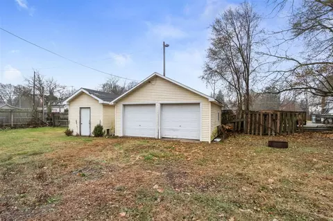 Exterior - 1012 Lansing, Jackson, MI 49202 photo 3 of 5