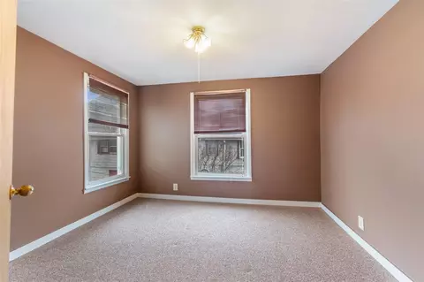 Bedroom - 1012 Lansing, Jackson, MI 49202 photo 3 of 8