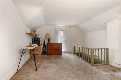 Bedroom - 927 N George, Jackson, MI 49202 photo 1 of 9