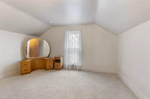 Bedroom - 927 N George, Jackson, MI 49202 photo 5 of 9
