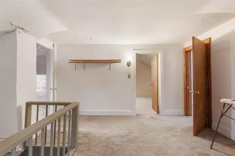 Entry Way - 927 N George, Jackson, MI 49202 photo 1 of 1