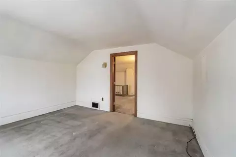 Bedroom - 927 N George, Jackson, MI 49202 photo 2 of 9