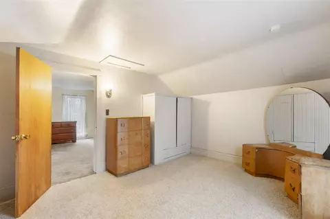 Bedroom - 927 N George, Jackson, MI 49202 photo 6 of 9