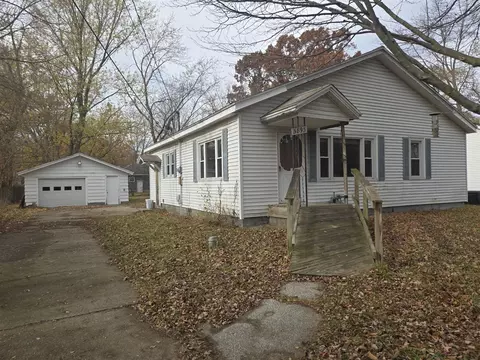 3893 Buck, Norton Shores, MI 49444